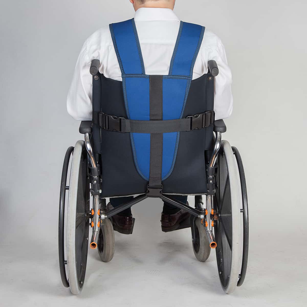 Plastron-au-fauteuil-roulant-4115-Medisport